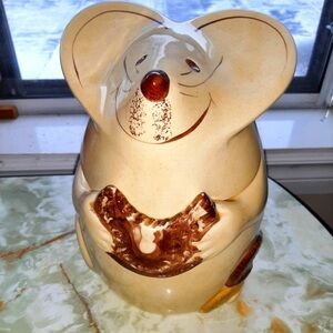 ADORABLE! Mouse cookie jar
